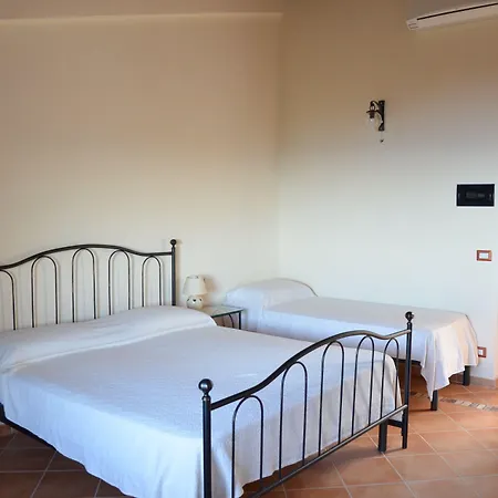 Aguni Agriturismo E Locanda Bauernhof *