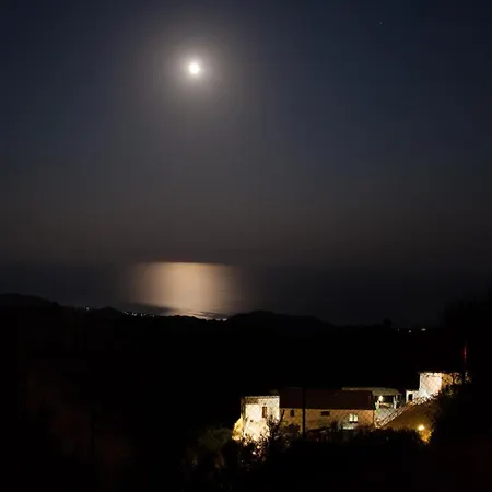 Aguni E Séjour à la ferme Palizzi